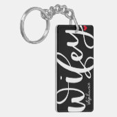 Wifey | Weißes Textdesign mit Foto Schlüsselanhänger (Vorderseite links)