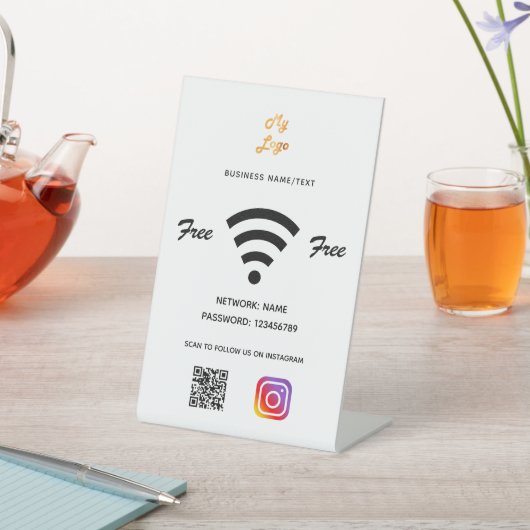 Wifi-Geschäftslogo qr-Code Instragram weiß Sockelschild (In SItu)
