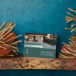 WiFi-Kennwort-Signatur-Foto Fotoplatte<br><div class="desc">Modern WiFi Passwort signieren, um Ihre Netzwerkinformationen mit Gästen zu teilen. Ideal für Mieten von Airbnb, Bed & Breakfast und mehr. Minimal modernes Design mit Foto in goldblau grün und weiß mit leicht lesbarer Typografie. Dieses Produkt enthält ein Bild mit Platzhaltern für Vorlagen, das eine Kombination aus künstlerischen Elementen und...</div>