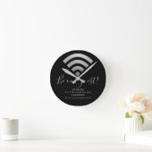 Wifi Passwort und Netz personalisiert Runde Wanduhr (Zuhause)