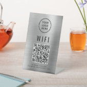 Wifi QR-Code-Prüfung für Firmenlogos zur Verbindun Sockelschild (In SItu)