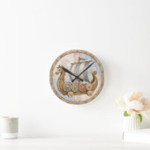 Wikinger-Schiff-Babyzimmer Runde Wanduhr (Zuhause)
