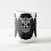 Wikingerschädelkunst mit Gravuren Kaffeetasse (Mittel)