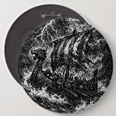 Wikingerschiff im Sturm — Ink Saga Art Button (Vorne & Hinten)