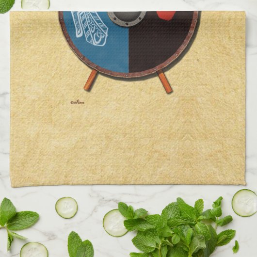 Wikingerschild und Äxte Geschirrtuch (Gefaltet)