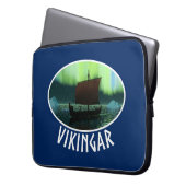 Wikingschiff und Nordlichter Laptopschutzhülle (Vorderseite Links)