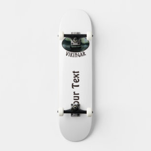 Wikingschiff und Nordlichter Skateboard