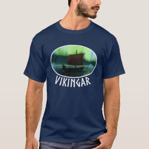 Wikingschiff und Nordlichter T-Shirt