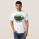 Wikingschiff und Nordlichter T-Shirt (Vorne ganz)