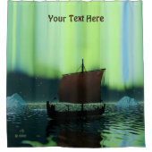 Wikingschiff unter Nordlicht Duschvorhang (Vorderseite)