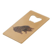 Wilbur - ein anspruchsvolles Schwein. Geldbeutel Flaschenöffner (Vorderseite Schrägansicht)