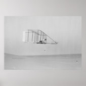 Wilbur Wright in Level Glide Poster (Vorne)