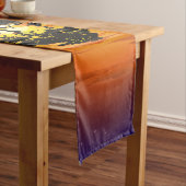 Wild Animals on African Savanna Sunset Kurzer Tischläufer (Beispiel)