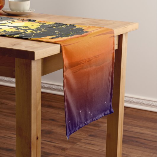 Wild Animals on African Savanna Sunset Kurzer Tischläufer (Beispiel)