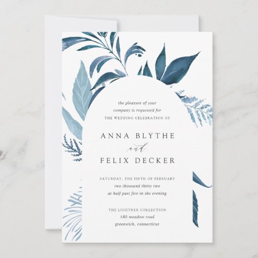 Wild Azure Blue Botanical Arch Wedding Einladung (Vorderseite)