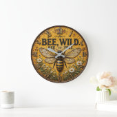 Wild Bee Rustic Farmhouse Große Wanduhr (Zuhause)
