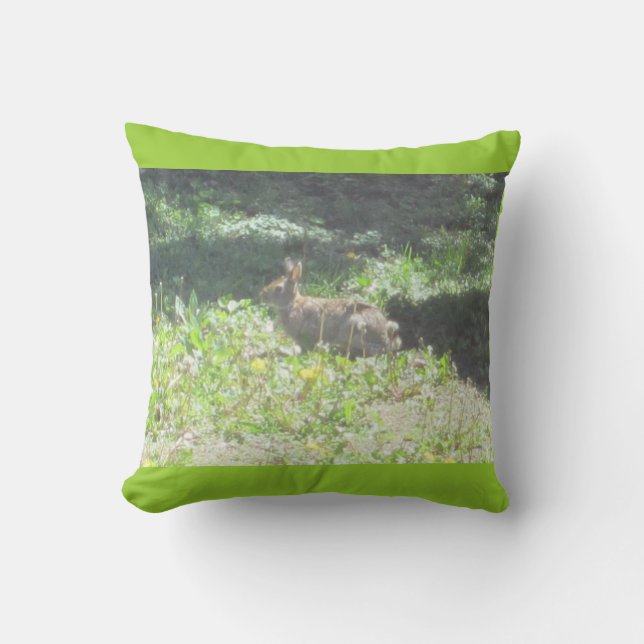 Wild Bunny Pillow Kissen (Vorderseite)