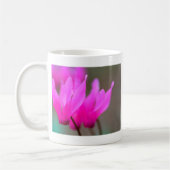Wild Cyclamen Macro Kaffeetasse (Links)