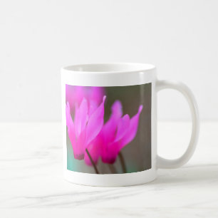 Wild Cyclamen Macro Kaffeetasse