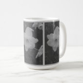 Wild Daffodil Kaffeetasse (VorderseiteRechts)