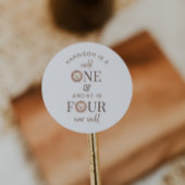 Wild Eins und Vier-Ever Wild Joint Party Runder Aufkleber