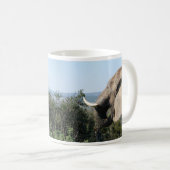 Wild Elephant Eating, Südafrika Kaffeetasse (VorderseiteRechts)