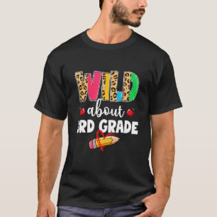 Wild etwa 3. Klasse zurück zum Schulleiter für die T-Shirt