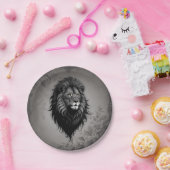 Wild Grace: auffallendes Portrait eines Löwen Pappteller (Party)