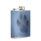 Wild grauer Wolf Paw Print im Winterschnee Flachmann (Rechts)