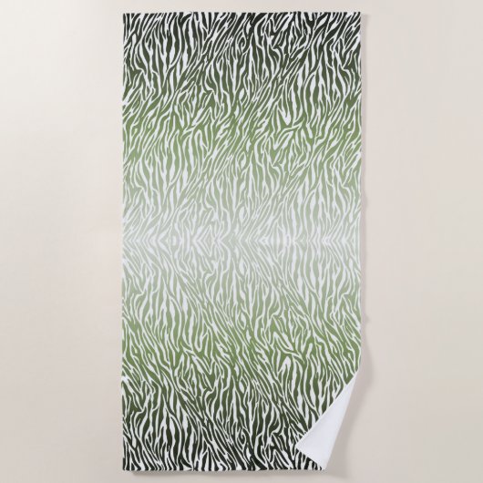 Wild Green Zebra Print Ombre Strandtuch (Vorderseite)