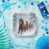 Wild Horses Running Through a Snowy Forest Pappteller (Party)