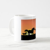 Wild Horses Sonnenuntergang Silhouette Kaffeetasse (Vorderseite Links)