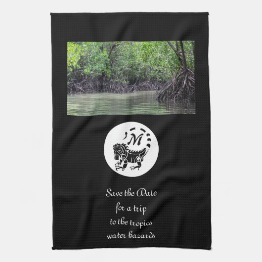 Wild Iguana Silhouette Monogram Foto Geschirrtuch (Vertikal)