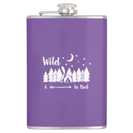 Wild in Bett Flachmann (Vorderseite)