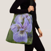 Wild Iris Lila Blume Bag Tragetaschen Mit Langen Trägern (Von Nahem)