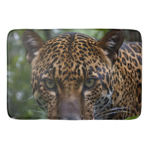 Wild Jaguar tief im Wald, Badematte