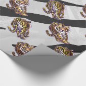 Wild Me Tiger Black and White Print Geschenkpapier (Ecke)