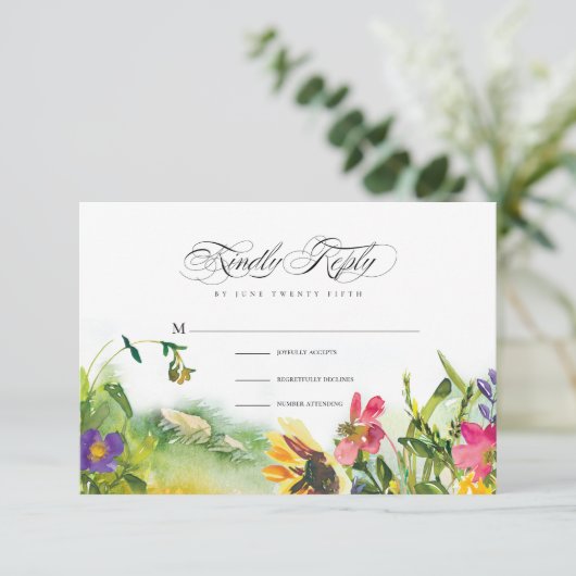 Wild Meadow Sonnenblumen Wedding RSVP Card Einladung (Stehend Vorderseite)