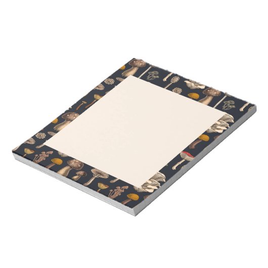 Wild Mushrooms auf grafischem schwarzem Notebook Notizblock (Rotiert)