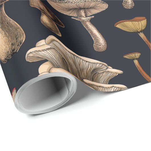 Wild Mushrooms on Grafit Geschenkpapier (Rolleneckpunkt)