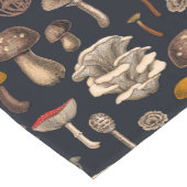 Wild Mushrooms on Grafit Kurzer Tischläufer (Ecke)
