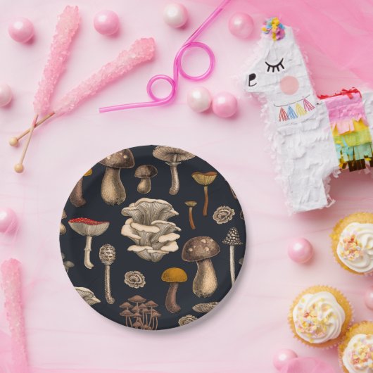 Wild Mushrooms on Grafit Pappteller (Party)