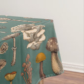 Wild Mushrooms on pine green Tischdecke (Beispiel)