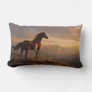 Wild Mustang beobachtet den Sonnenuntergang Lendenkissen