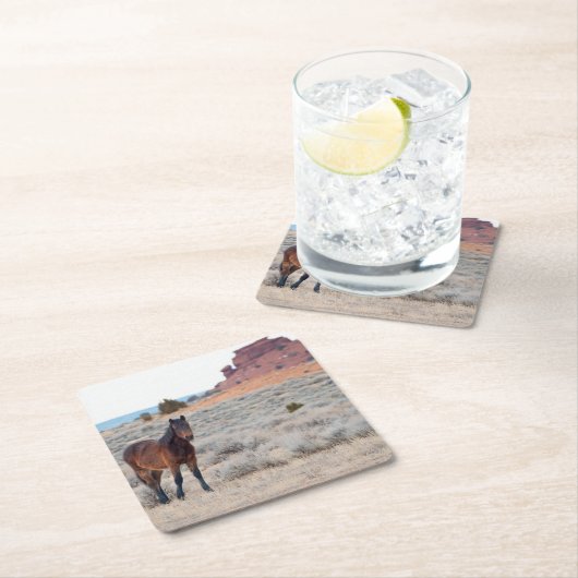 Wild Mustang Foal Rechteckiger Pappuntersetzer (Vor Ort)