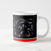 WILD NATURE - schwarze SNAKE-Designkollektion Jumbo-Tasse (Rechts)