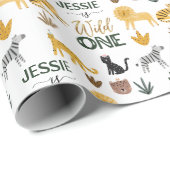 Wild One 1st Birthday Tropical Jungle Safari Geschenkpapier (Rolleneckpunkt)