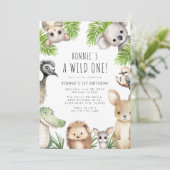 Wild One! Aussie Animal Birthday Party Einladung (Stehend Vorderseite)