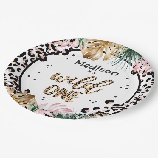 Wild One Birthday Leopard Print Wild Jungle Party Pappteller (Schrägansicht)
