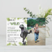 Wild One Dinosaur Jurassic Foto Raptor Birthday Einladung (Stehend Vorderseite)